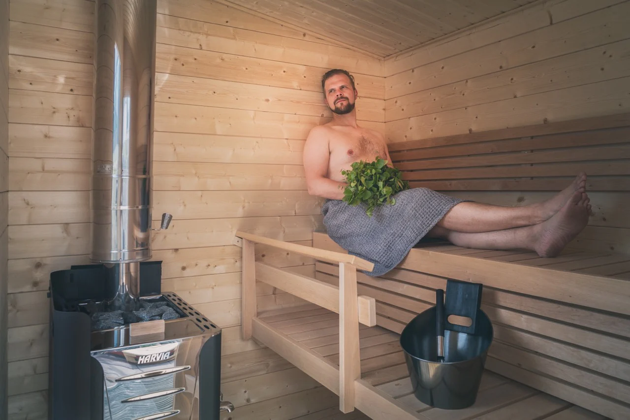 Solide Compact 4-6 Person Cabin Sauna - Image 3