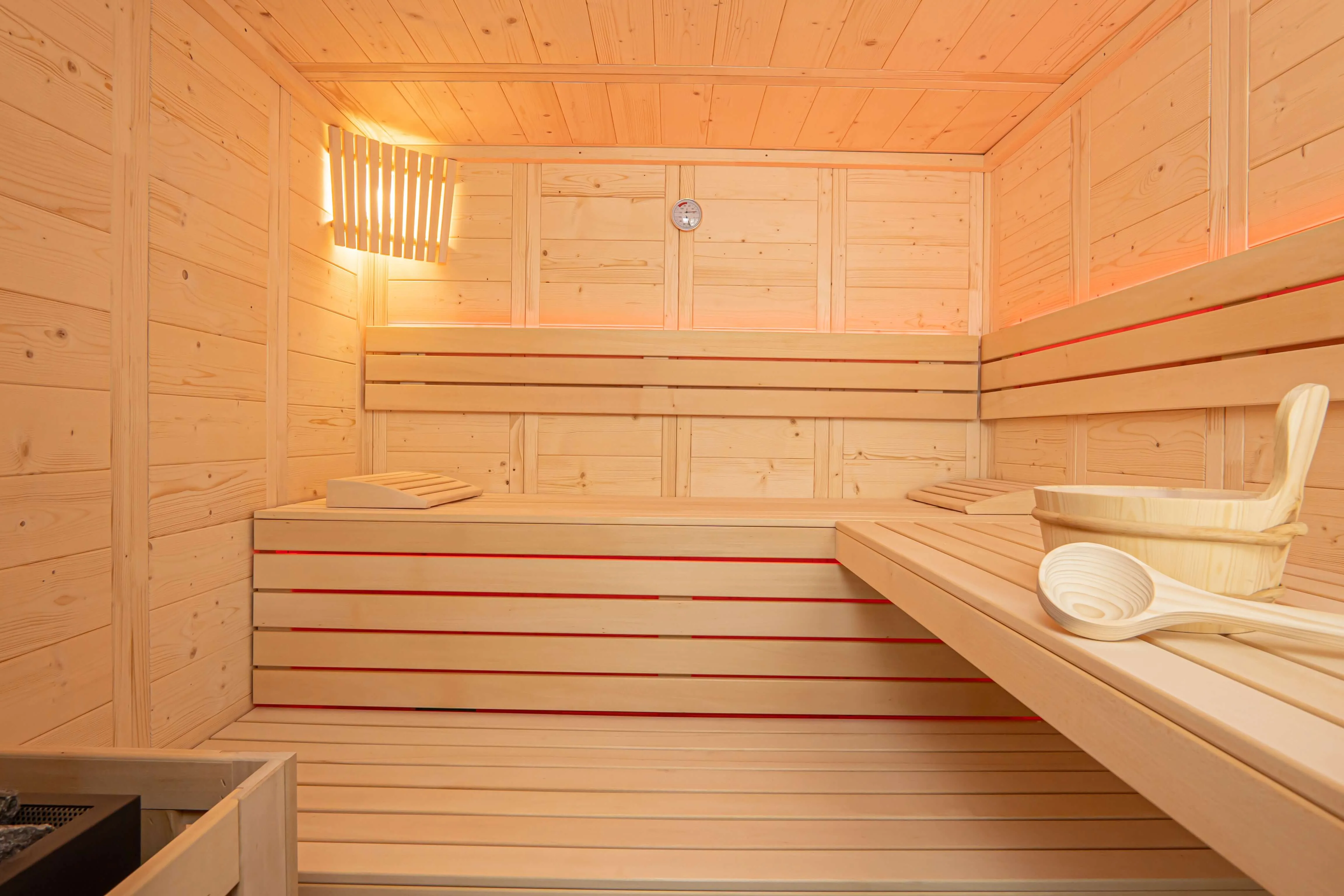 Wolfpine Indoor Sauna — Harvia Collection - Image 4